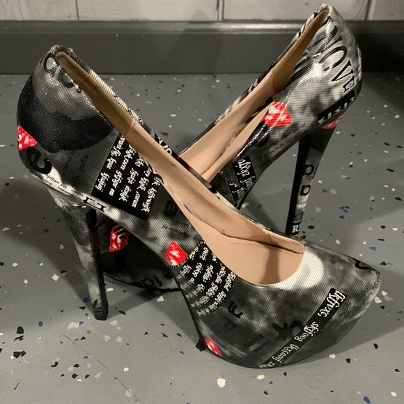 Size 8 1/2 - Picture 1 of 1